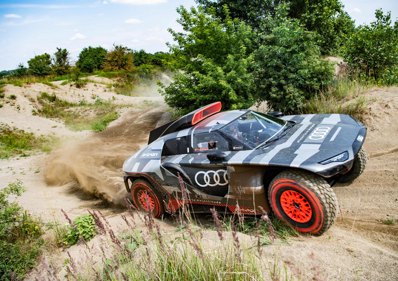 Audi RS Q e-tron Dakar 2022