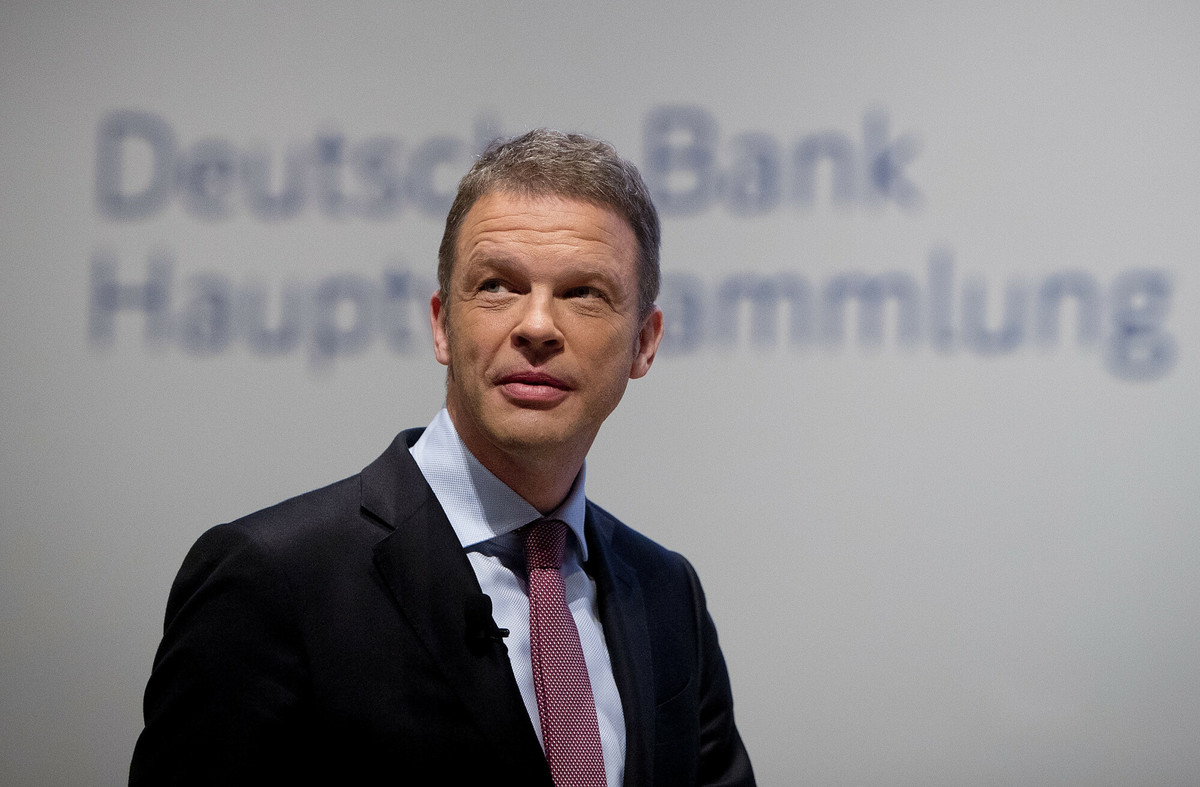 Szef wielkiego niemieckiego banku  nie widzi oznak poprawy. Kryzys jeszcze potrwa