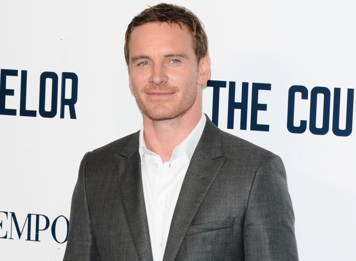Michael Fassbender wykończony na czerwonym dywanie