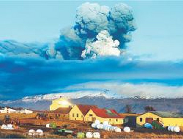 Wybuchy z islandzkiego wulkanu sparaliżowały lotniska w 13 państwach Europy