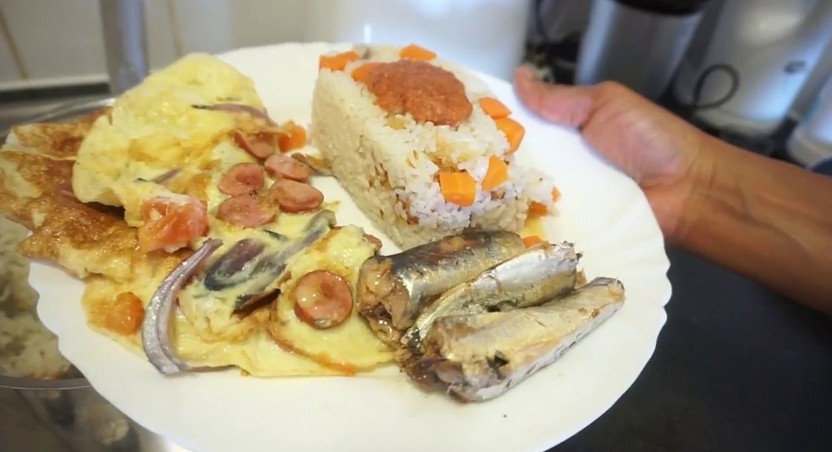 How to make a simple Braised rice (Angwa mo) | Pulse Ghana