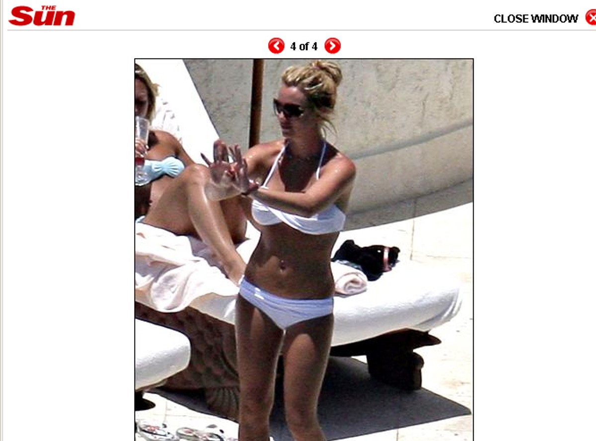 Britney znowu kusi seksownymi kształtami