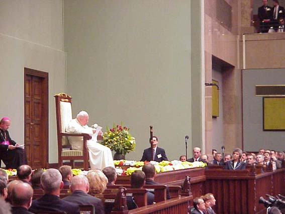 Jan Paweł II w polskim Sejmie, 1999 r.