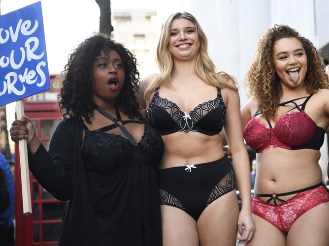 Protest modelek plus size na tygodniu mody w Londynie