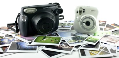 Pamiętacie Polaroid? Teraz ten aparat jest hitem