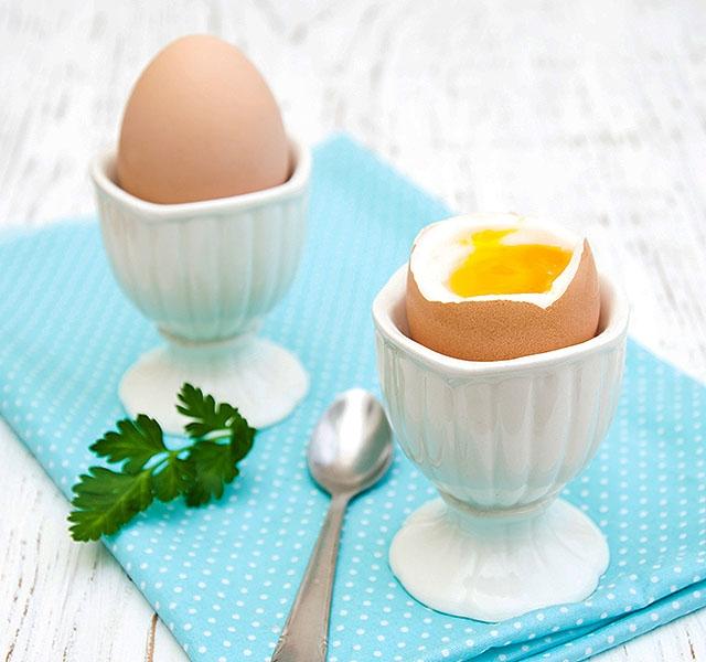 Zseniális! Lágy tojás új felfogásban, serpenyőben sütve (videó) - Blikk Rúzs