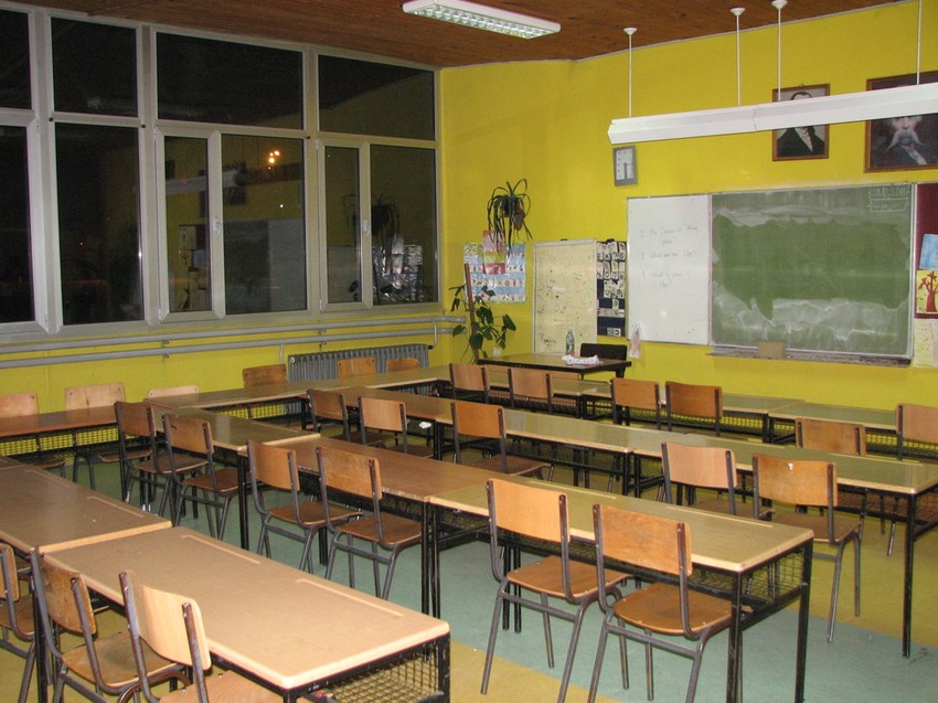 OŠ "Stari grad" i "Sutjeska" biće ugašene