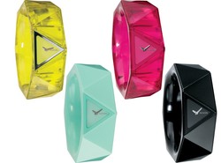 Neonowe zegarki krzyczą: jestem tutaj!