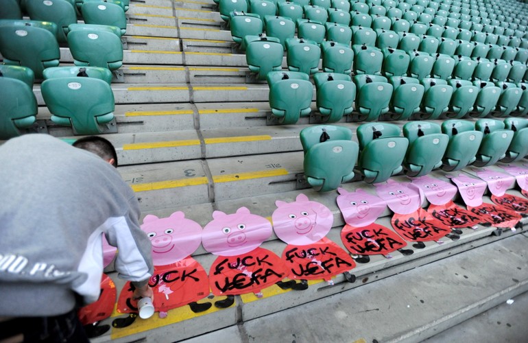 Legia znów zostanie ukarana przez UEFA. Grozi jej wykluczenie z Ligi Europy?