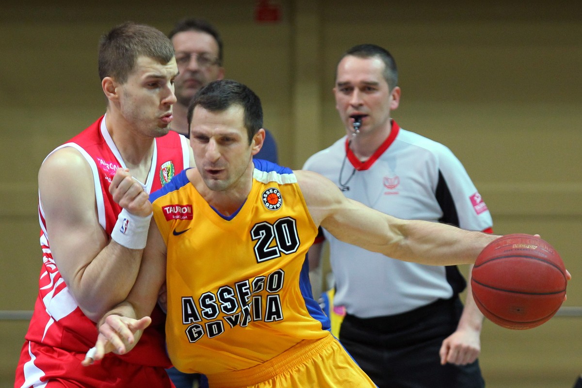 Tauron Basket Liga: Stelmet nadal liderem. AZS w grze o ósemkę