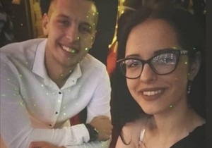 Sara Stojmenović sa nastradalim bratom Aleksom