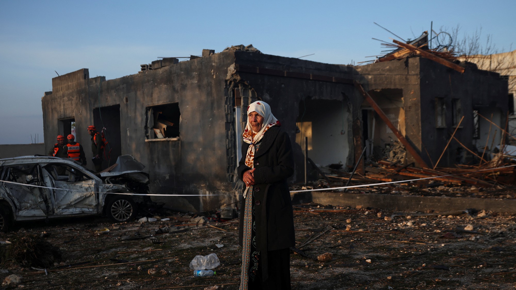 Následky iránskeho raketového útoku v severnom Izraeli