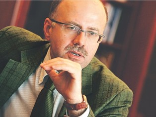 Stopczyński: KNF czeka na wyjaśnienia Pekao