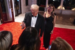 Melania Trump zaskoczyła swoim tańcem. Porwał ją ulubiony utwór męża, Donalda Trumpa [WIDEO]