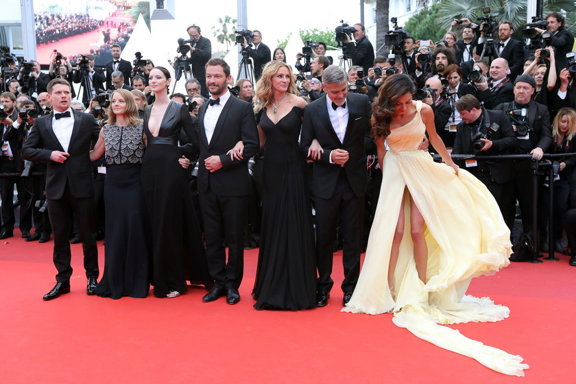 Amal Clooney w Cannes. Wiatr spłatał jej figla!