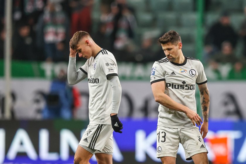 Przegrali już 14 meczów! Legia Warszawa najgorsza w historii.