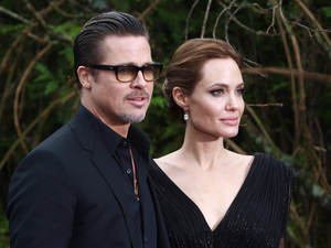 Brad Pitt és Angelina Jolie hivatalosan is elváltak, amiben a színész új barátnőjének is hatalmas szerepe van