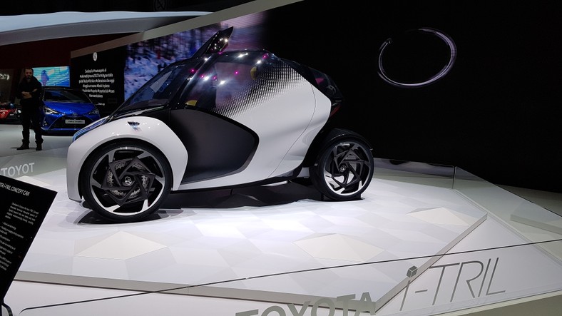 Toyota Concept i-TRIL