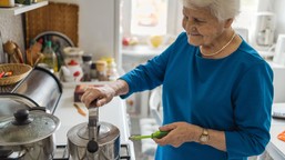 niższe rachunki za prąd i gaz dla seniorów, kombatantów, wdów po komba