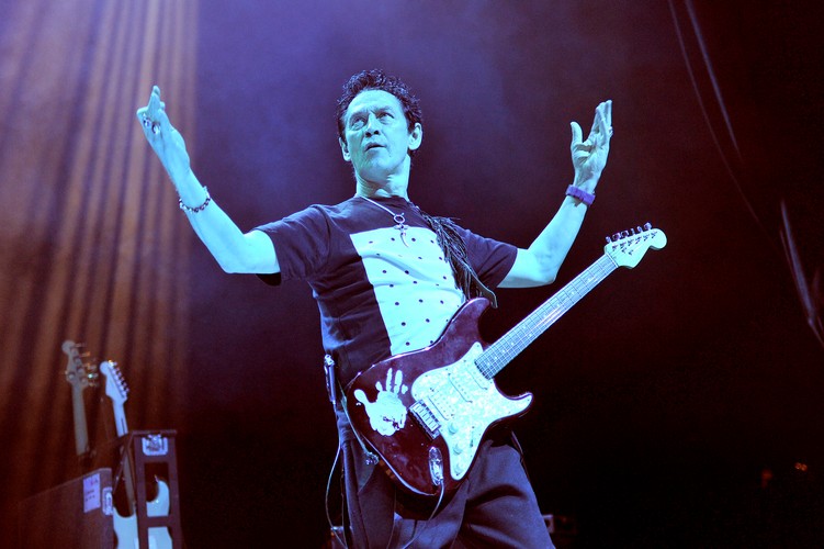 Jan Borysewicz podczas koncertu w Londynie