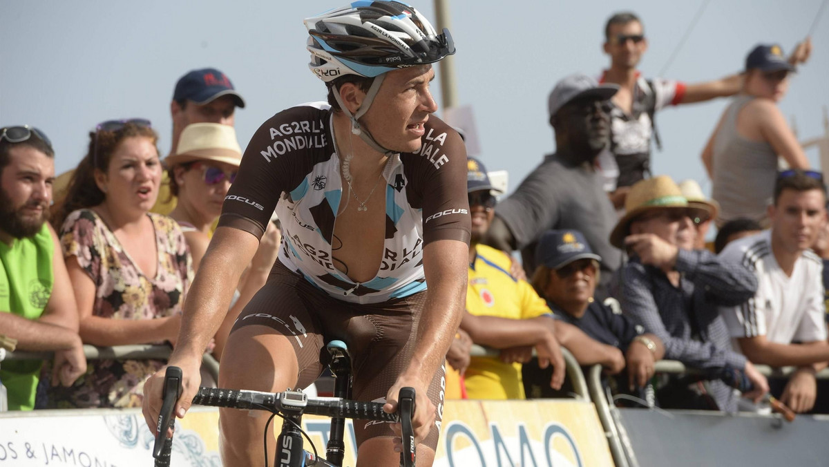 Alexis Gougeard z grupy AG2R okazał się najlepszy na 19. etapie wyścigu Vuelta a Espana. Liderem klasyfikacji nadal jest Tom Dumoilin (Giant Alpecin). Holender minimalnie zwiększył przewagę nad drugim Fabio Aru. Rafał Majka nadal jest czwarty.