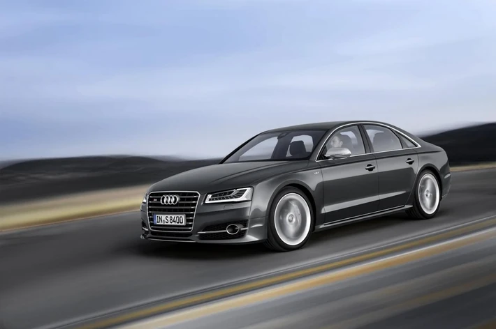 Audi A8 FL