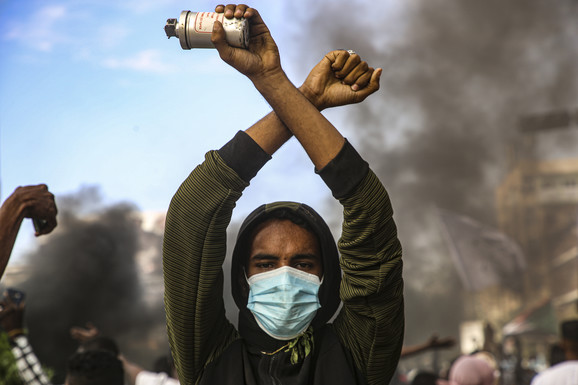 U intervenciji snaga bezbednosti u Sudanu ubijen demonstrant