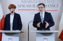 Bat Ziobry na alimenciarzy działa. Ogromny wzrost osób regularnie płacących zobowiązania