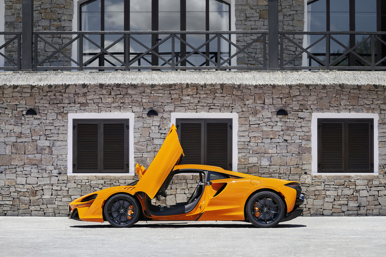 McLaren Artura