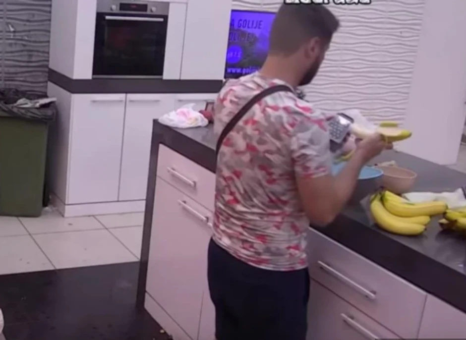 Marko Miljković rendao bananu