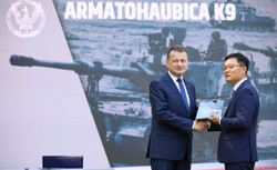 Sprawa armatohaubic od Korei Południowej. "Rząd uderza w polski przemysł obronny"