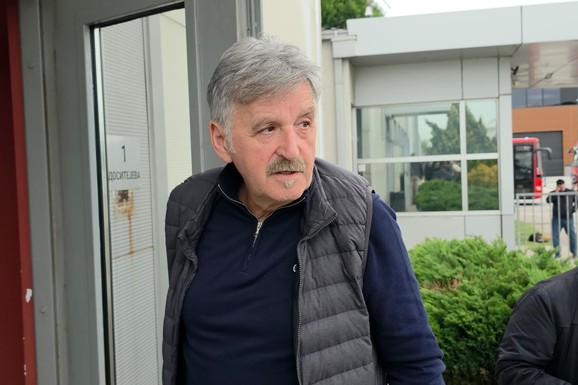 (VIDEO) "NISTE ČULI ŠTA SE DOGODILO?!" Bosanac se pojavio na snimanju "Pinkovih zvezda", pa IZNENADIO PRISUTNE