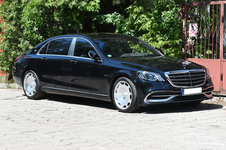 Mercedes Maybach - samochód Roberta i Anny Lewandowskich