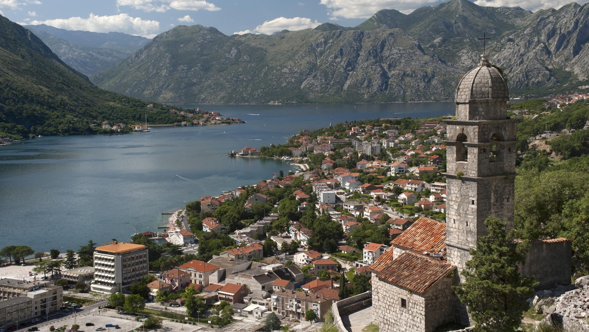 Portowe miasto Kotor w Czarnogórze