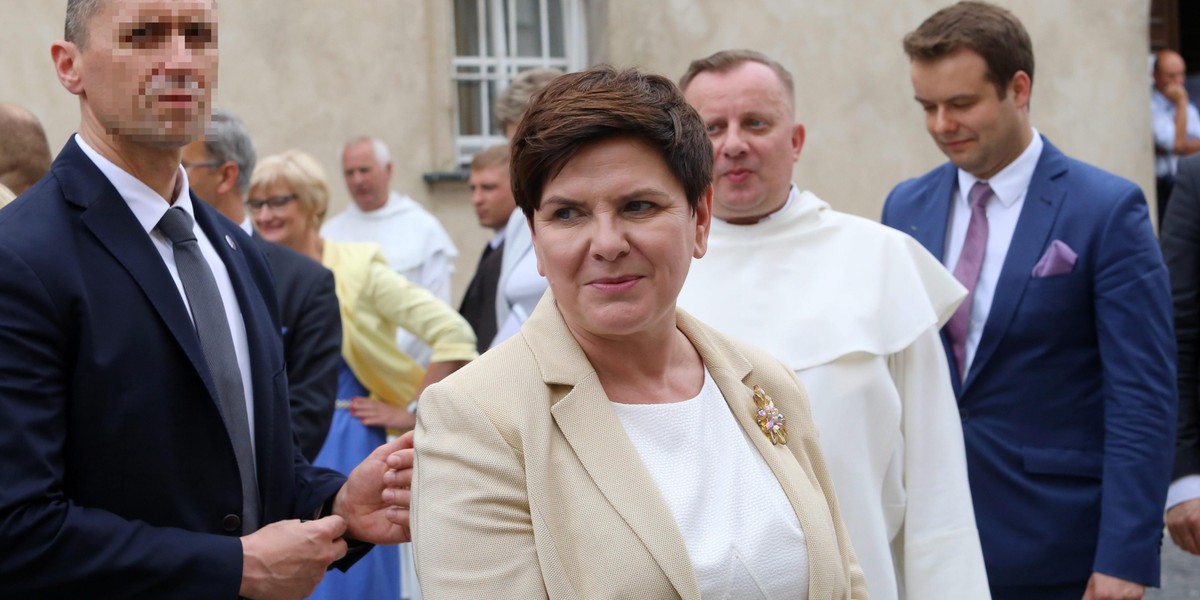 Politycy PiS zjechali do Częstochowy. Modlili się z synem Szydło i o. Rydzykiem