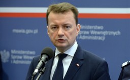 Błaszczak: Rząd nie narazi bezpieczeństwa Polaków. Nie będziemy przyjmować emigrantów
