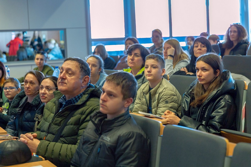 Obywatele Ukrainy w trakcie zajęć z nauki języka polskiego w Białymstoku