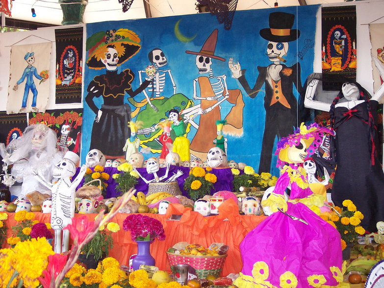 Współczesny ołtarz w dzielnicy Xochimilco w stolicy Meksyku