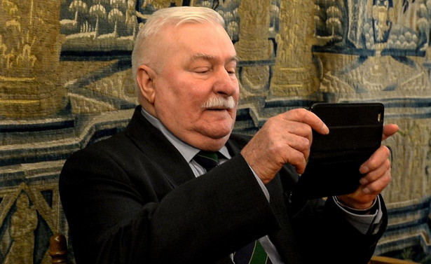 Wałęsa o PiS: Rozdają to, co nie zarobili, co poprzednicy zarobili, więc opierają się na demagogii i populizmie