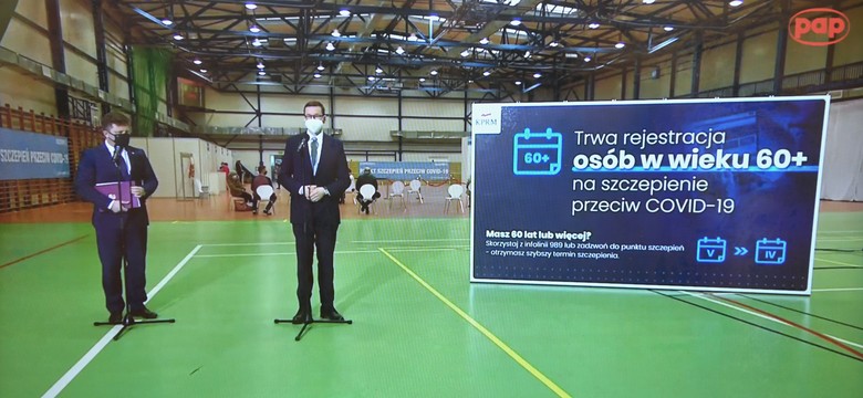 Koniec z podróżami szczepionkowymi. Premier: Każdy będzie mógł zaszczepić się blisko domu