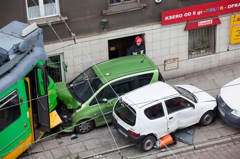 Tramwaj wjechał do sklepu! FOTO