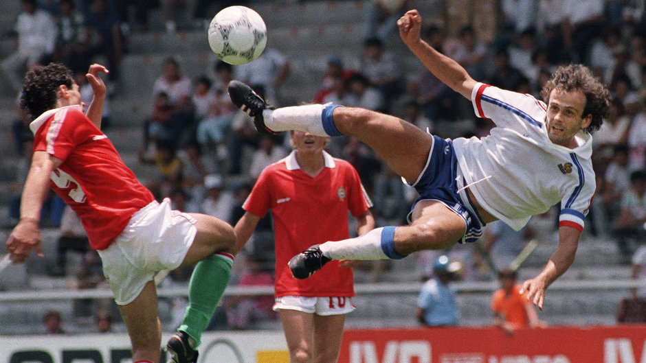 Mistrzostwa Świata w Meksyku, 1986 r. Michel Platini w meczu Francja - Węgry