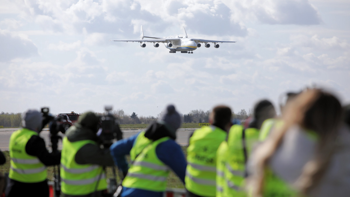 Koronawirus. Sprzęt, który dotarł do Polski, w innych krajach nie spełniał norm