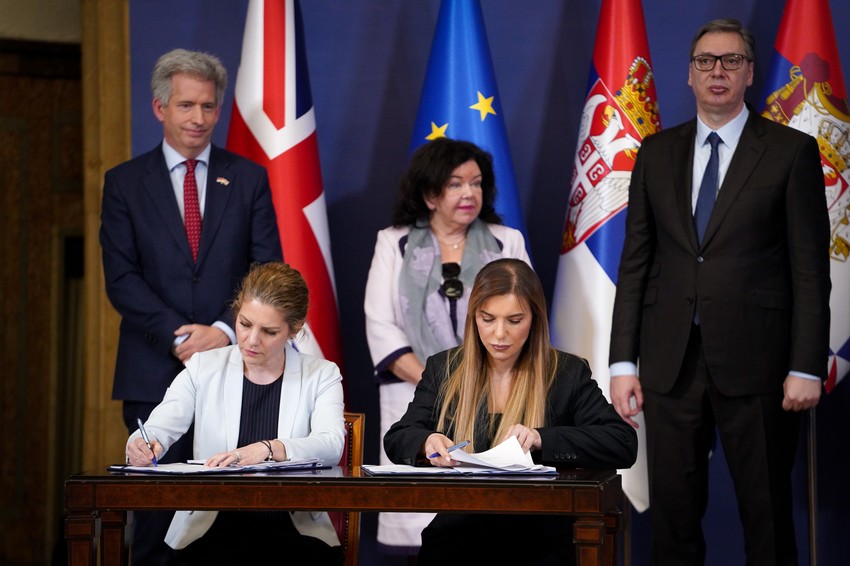 Potpisivanje ugovora za inovativne lekove za rak 