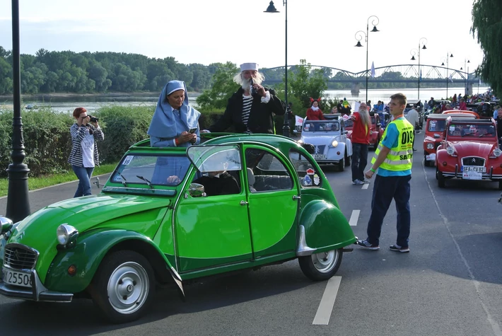 Zlot Citroenów 2CV