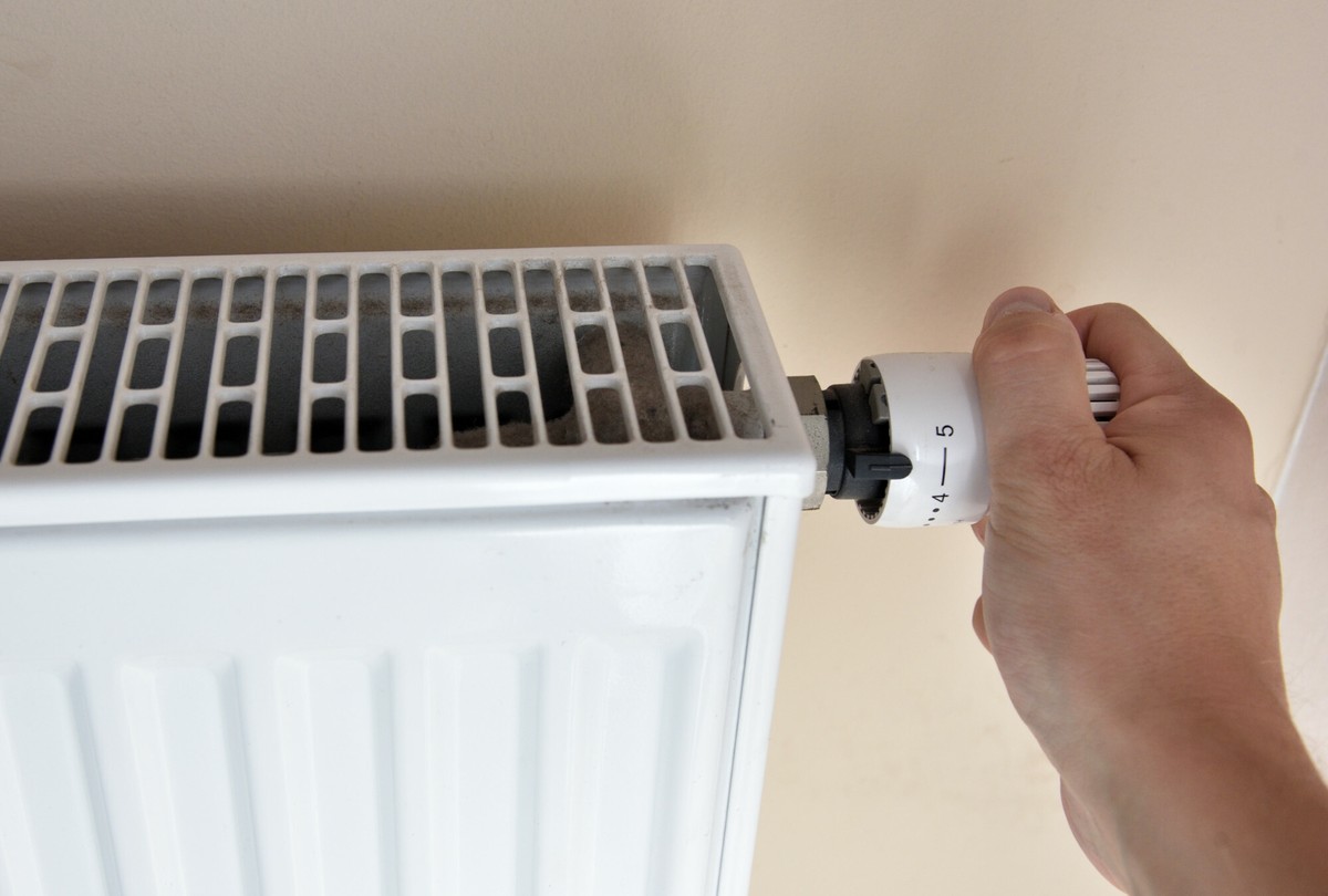 Bon ciepłowniczy i zamrożenie cen prądu. Rząd zdecydował