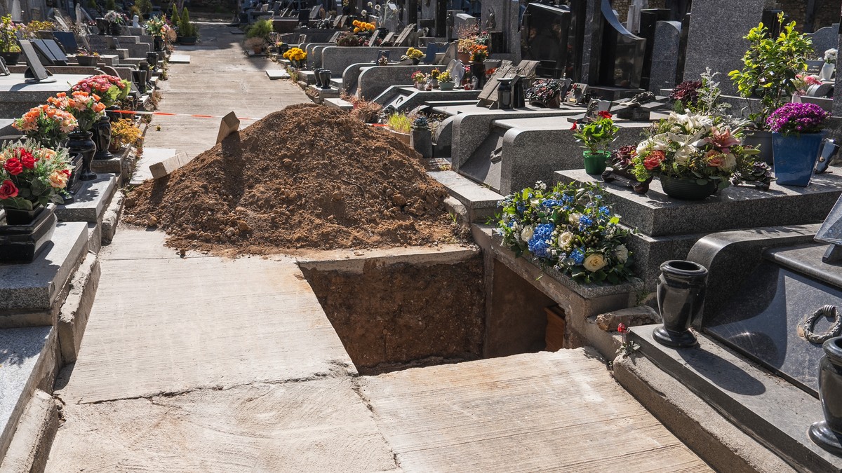 Iskopavanje groba - ilustracija