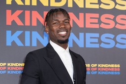 słynny piłkarz inwestuje w wyścigi wielbłądów. to lukratywny sport na bliskim wschodzie