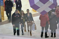 Która polska gwiazda chodzi po zakupy z ochroniarzami?