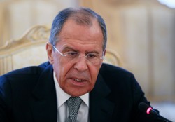 Ławrow: My nie ingerujemy w wewnętrzne sprawy Ukrainy